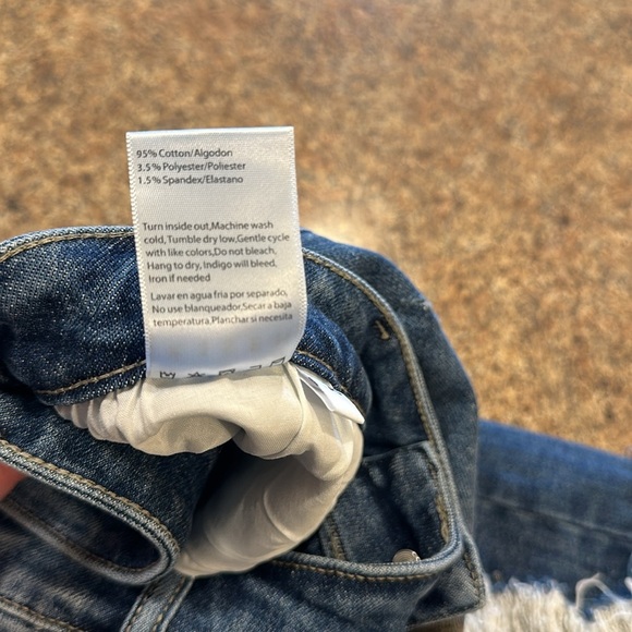 Risen Curvy Max HR Shorts Size 2XL Medium Wash High Rise Distressed NEW - Picture 12 of 15